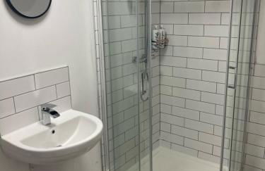 No 7 - 3 Bed House, Parking, Walkable to City, Quiet Location - Foto 13