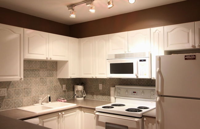 Sunpath Condos by Whistler Retreats - Photo 11