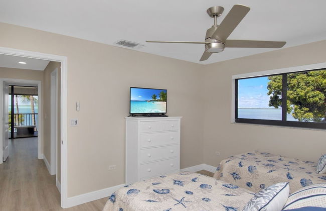 Bayfront Townhouse Located In The Lush Tropical Setting Of Rock Harbor Club. 2 Bedroom Condo by RedAwning - Foto 8