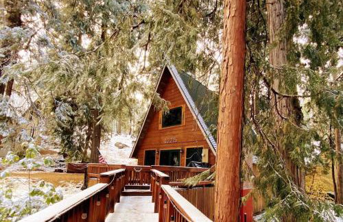 HB Hideaway Boho Treehouse Vibes in the Pines - Foto 15