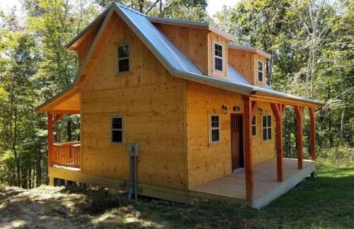 Cozy Family-Friendly Cabin with Private Outdoor Jacuzzi near Huntington, West Virginia - Foto 11