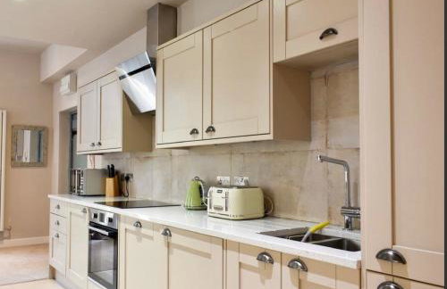 Tomlinsons apartments no 2 - Photo 14