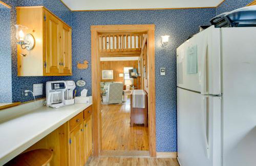 Kennebunkport Getaway with Grill Walk to Beach! - Foto 9