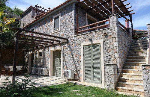 Dio Escapes Houses - Photo 156