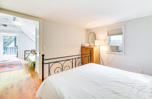 8 Mi to Tanglewood and Butternut Ski Spacious Home! - Foto 44