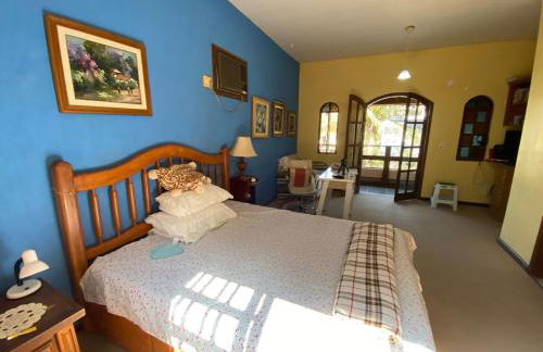 Casa espaçosa em estilo colonial - Foto 9