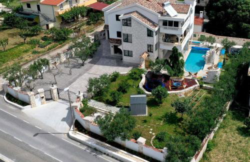 Family friendly house with a swimming pool Plano, Trogir - 23902 - Foto 3