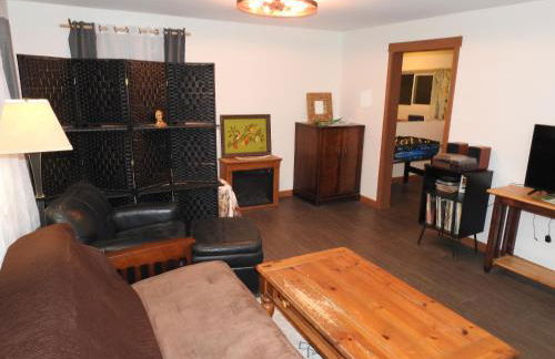 Miners Choice 3 Bedroom on Main St Bonus Rooms Sleeps up to 9 TV WIFI Piano - Foto 54