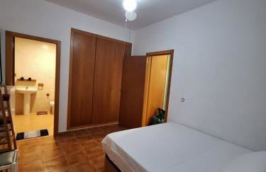 Townhouse with pool next to the City of Arts - Foto 10