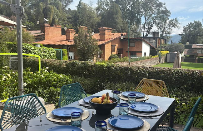 Incredible Property with Huge Garden and Pool! - Foto 8