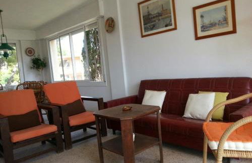 SPACIOUS FLAT WITH SEA VIEWS, FOR 8 PEOPLE WITH 3 BEDROOMS, 2 BATHROOMS and NEXT TO THE BEACH!! - Foto 23