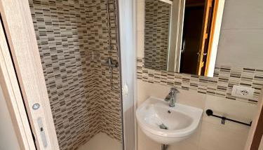 LB Guest House - Foto 5, Shower