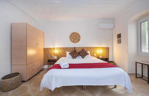 Central, Calm with Courtyard - Foto 6