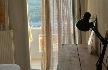 Sea View Serenity 3BR Home near Beach & Town - Foto 6