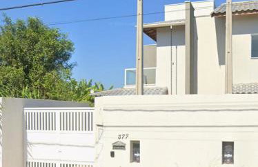 Casa completa com piscina perto da praia, garagem, aceita pet - Foto 10