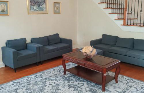 6 Mi to Southern Belle Farm Home with Patio! - Foto 3