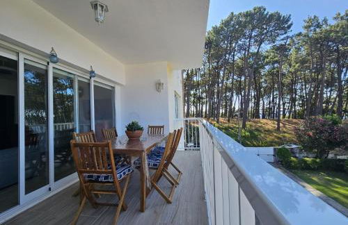 Frente al Mar Primera Linea de Playa Samil - Foto 24