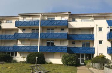 T2 front de mer piscine parking terrasse du samedi au samedi juillet août 2026 - Foto 35