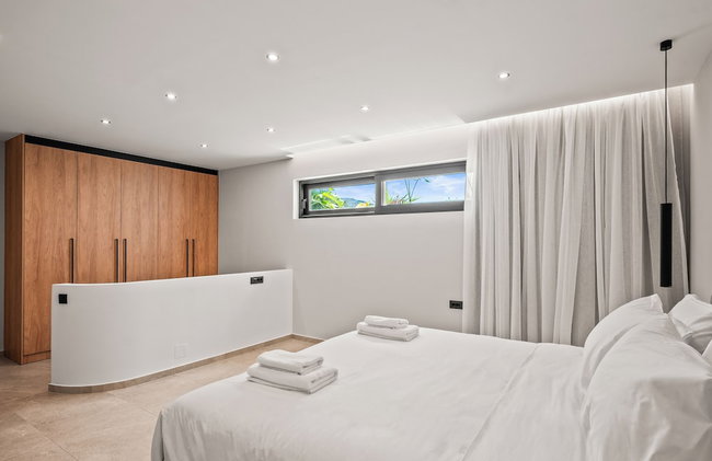 Villa Anassa - Luxurious 4-Bedroom Villa with Private Pool by Temma Villas - Photo 21