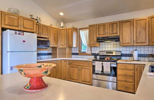 Charming Hanoverton Cottage on Guilford Lake! - Foto 8