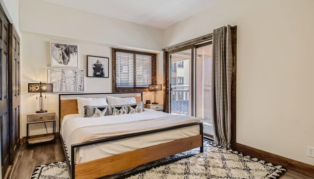 Steps to Downtown Main Street & Ski In Ski Out! - Foto 4, Habitación