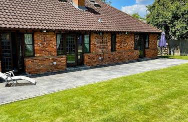 Outstanding 6 Bedroom House Cotton End, Bedford - Foto 10