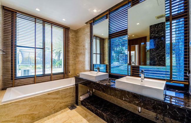 Luxury Mansion On Golf Course - BMG5 - Foto 55