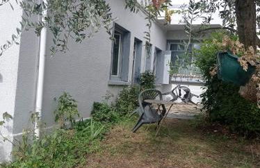 Appart indépendant, 1 lit deux personnes et 1 appoint Piscine Jardin Direct Gare Aéroport et jardin - Foto 4