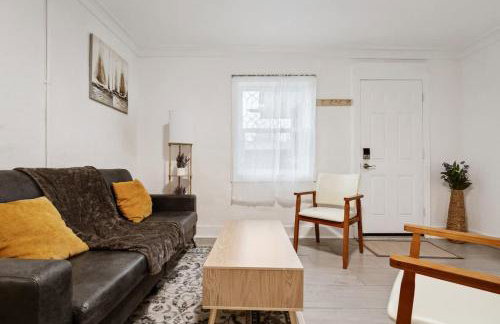 Clubhouse Cozy fast Wi-fi 6 min from Downtown - Foto 13