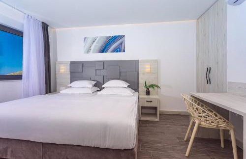 Villa Belvedere with heated pool, billiards, Media room, sea views,10 pax - Foto 27