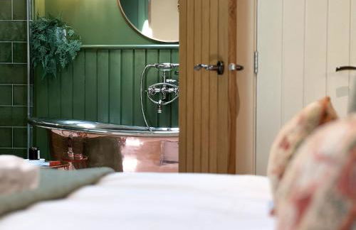 Waters Edge, Talkin Tarn, a luxurious bungalow with stunning views over the tarn - Foto 15