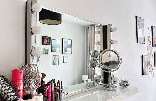 Lovely City Apartment with Balcony, central - Foto 13