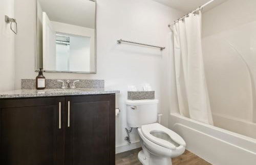 Industrial Downtown Apartment - 2BD 2BA - Foto 8