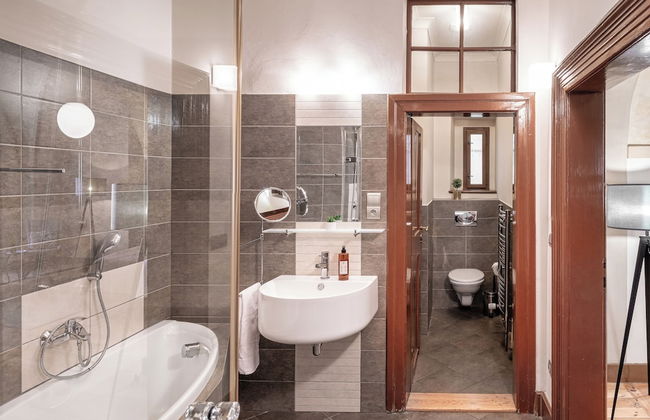 3 Epoques Apartments by Adrez Living - Foto 34