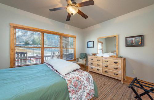 Wolf's Den~Views~Hot Tub~Home Theater~Hatley Ski! - Foto 41