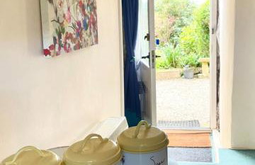 Annie's Cottage - 3 miles from the iconic Minack Theatre - Photo 7