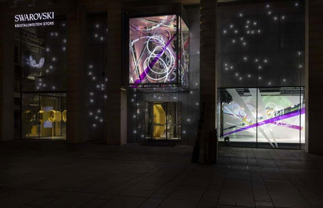 Swarovski House Guided Tour + Champagne - Photo 4