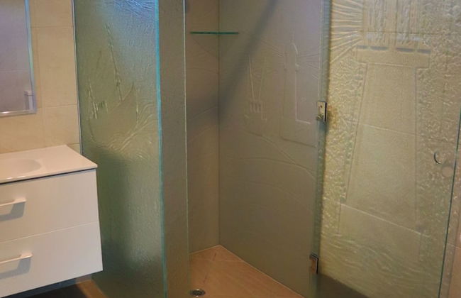 Strahan Bungalows - Photo 33