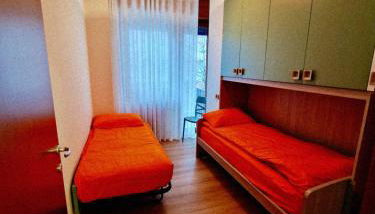 CONTINENTAL - ONE MINUTE TRAINS STATIONS - Tirano center - Foto 5, wardrobe, locker