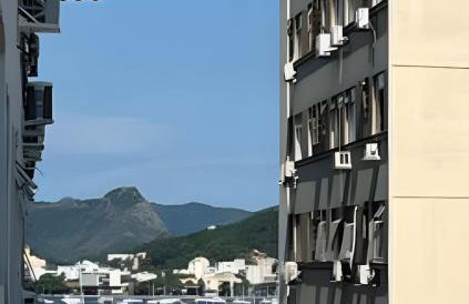 STUDIO - PRAIA de BOTAFOGO - 400m do Metrô Botafogo - Excelente Localização - Wi Fi - Bares, Restaurantes e 2 Grandes Shoppings - Portaria 24h - TV Claro e Steams - Foto 17
