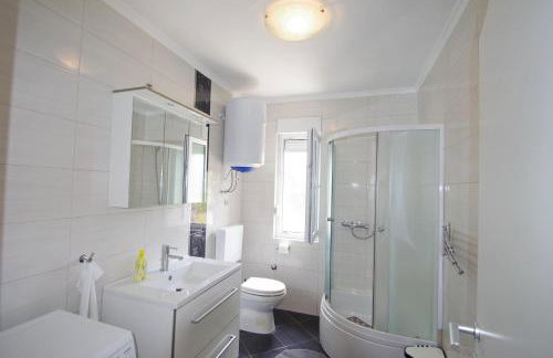 Apartments Nikolina - Photo 33