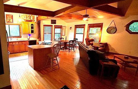 Shady Oaks Cabin - Foto 4