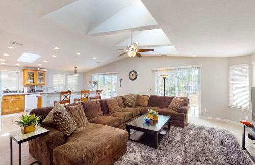 Pool and Hot Tub Access Lake Havasu Lakehouse - Foto 1