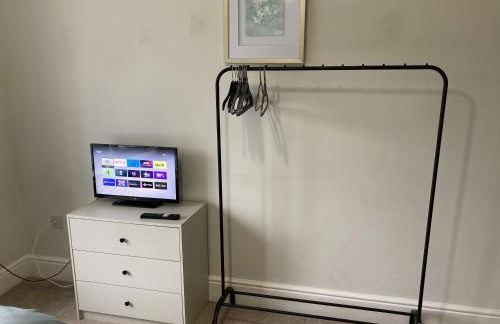 Large 4 bed detached house with parking - Foto 38