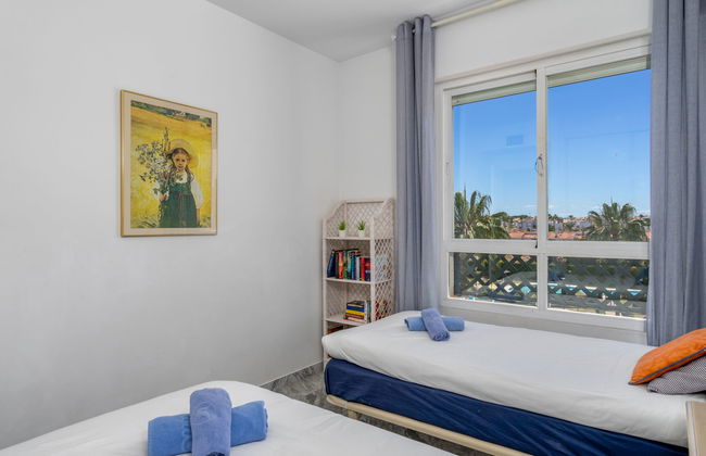 2 bedroom Apartment in Marbella with swimming pool - Photo 17