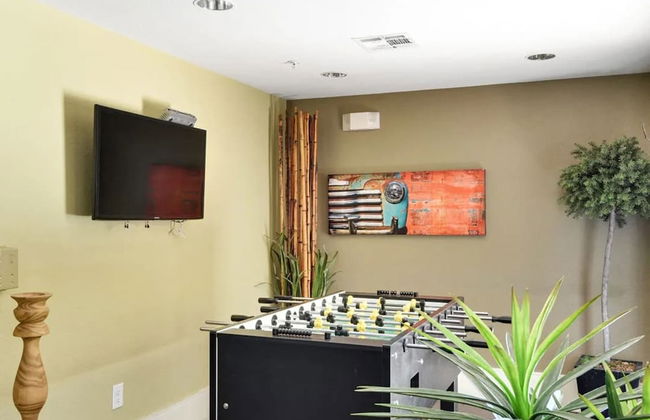 Airy Soco 2BR King Suite w Gympickleballlaundry - Foto 18