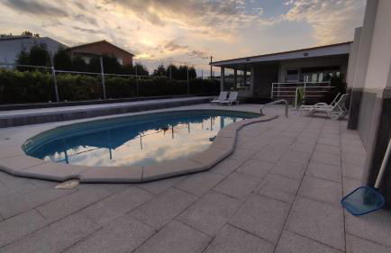 Casinha das Bonecas - Casa com Piscina Privada - Foto 48