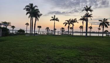 Manatee River Bungalow - Foto 3
