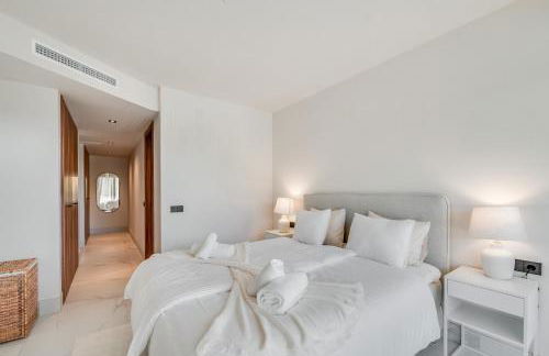 Newly Built 3 BDRM Luxury Apt Close to the Beach - Photo 30