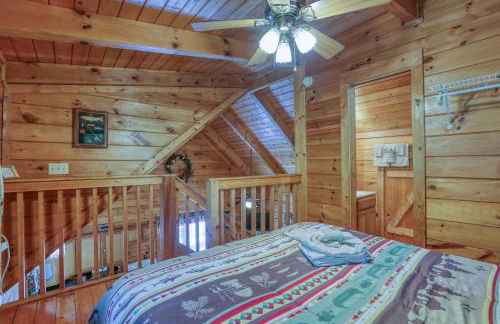 Creek Heaven - 2 Bedrooms, 2 Baths, Sleeps 6 Cabin by RedAwning - Foto 33